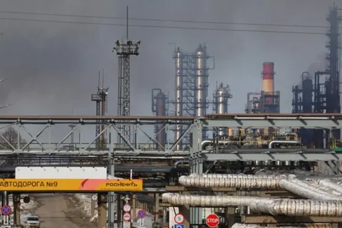 Рязанський НПЗ зупинився після атаки дронів — втретє за рік