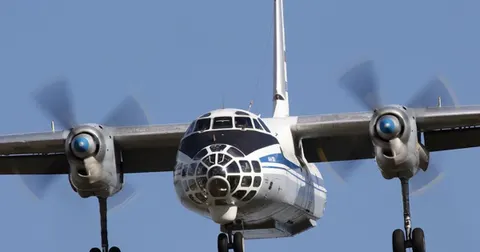 Український Ан-32 приземлився у Молдові: що відомо