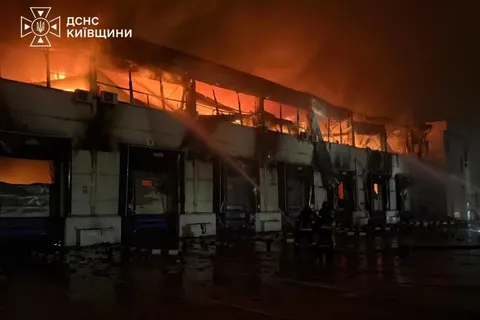 Нічна атака РФ: 128 дронів збито, є влучання на 23 локаціях
