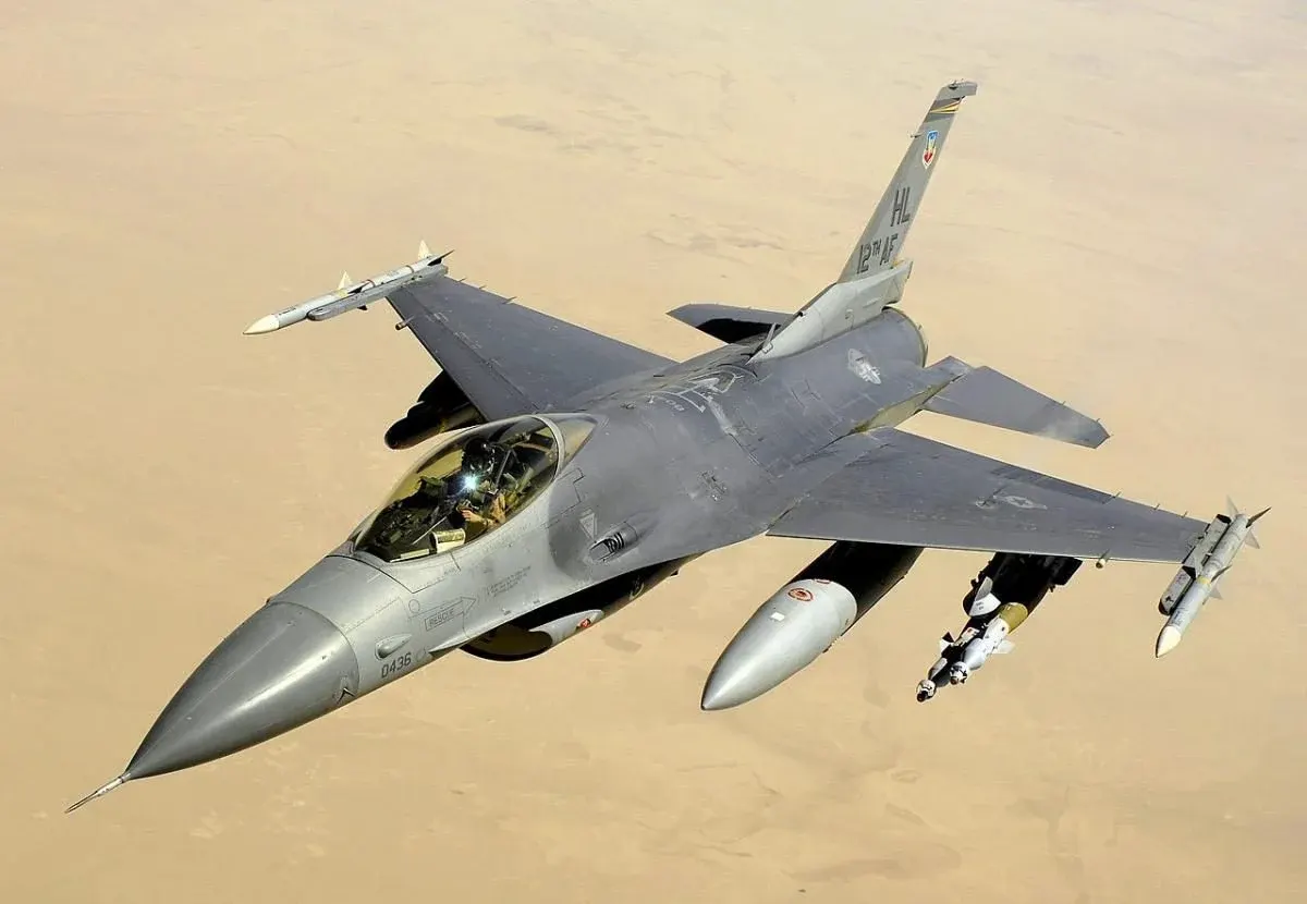Бельгія отримала ще три F-35: парк F-16 поступово готуватимуть до передачі Україні