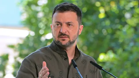 Зеленський: РФ двічі цілилася в літак із ним на борту під час поїздок до Молдови