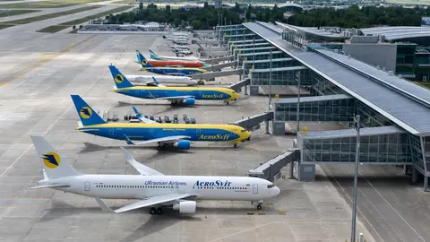 Часткове відновлення авіарейсів в Україні можливе до завершення війни