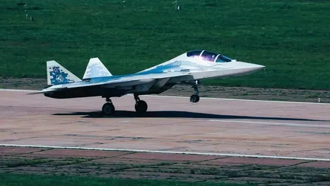 У РФ назвали призначення двомісного винищувача Су-57Д