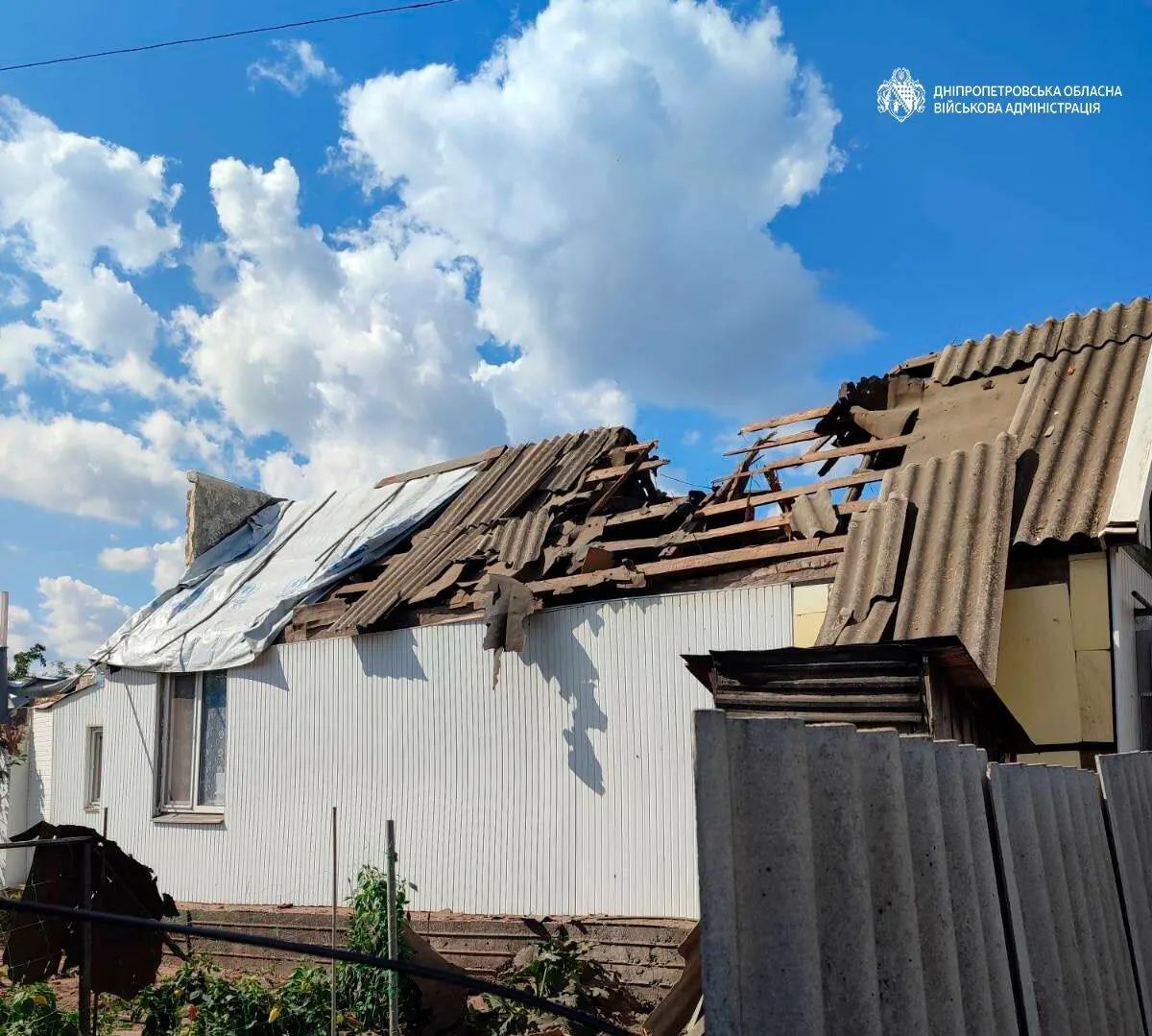 Атаки дронів і артилерії на Дніпропетровщині: п'ятеро загиблих, семеро поранених