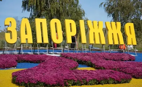 БпЛА вдарив по приватному сектору Запоріжжя: з-під завалів дістали двох людей