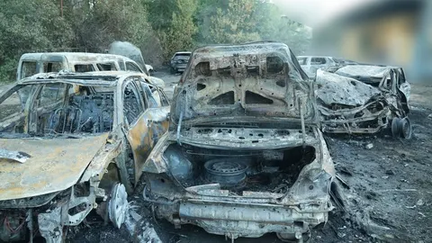 У Запоріжжі після дронової атаки згоріли близько 10 автівок, семеро поранених