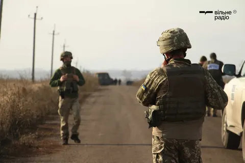 Окупанти мінують дороги та ставлять дрони-«ждуни» на Покровському напрямку